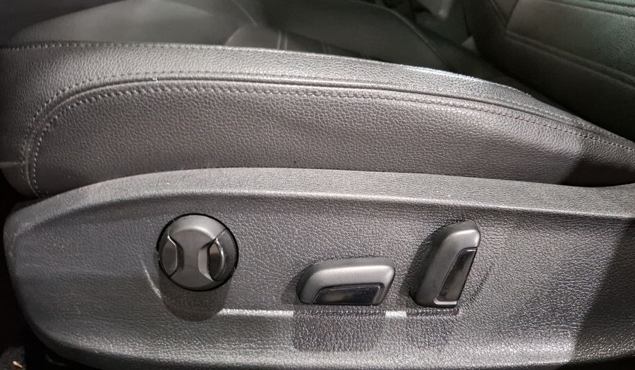 Volkswagen Passat 2.5 SPORTLINE AUTO Sedan 2018