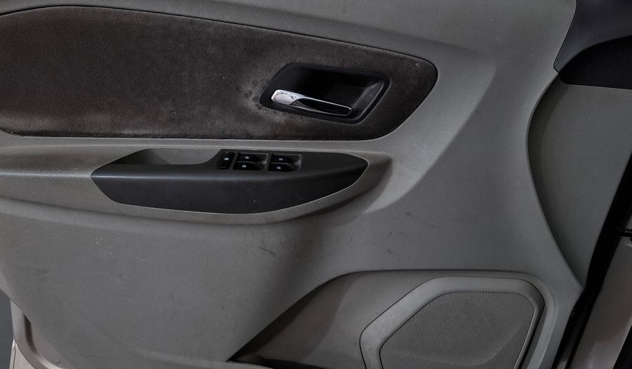 Chevrolet Spin 1.8 LTZ 7S Hatchback 2013