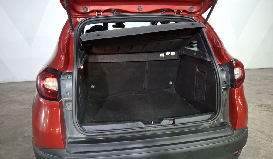 Renault Captur 2.0 INTENS CVT Hatchback 2022