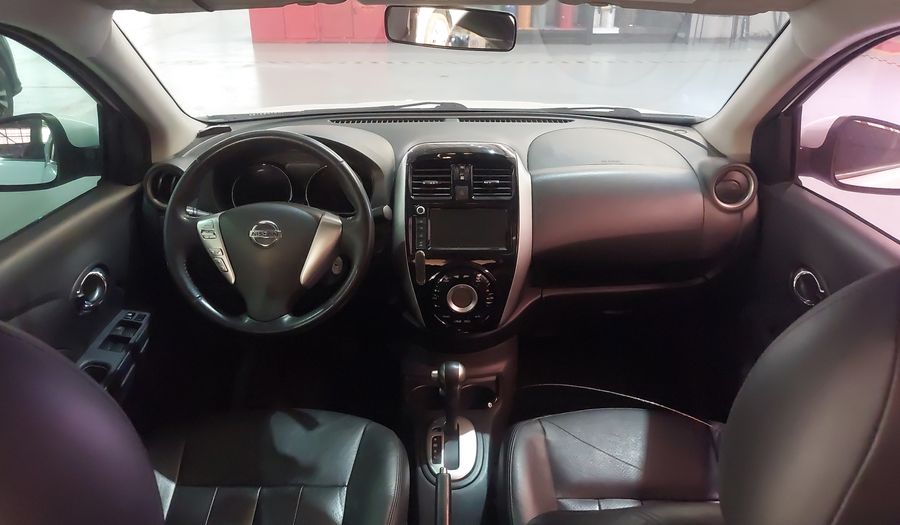 Nissan Versa START SL Sedan 2019