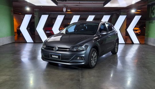 Volkswagen • Polo