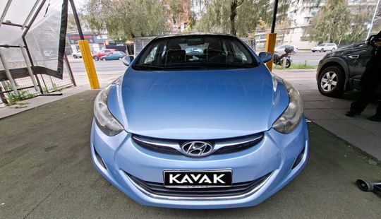 Hyundai • Elantra