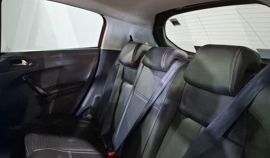 Peugeot 208 1.6 FELINE AT Hatchback 2015