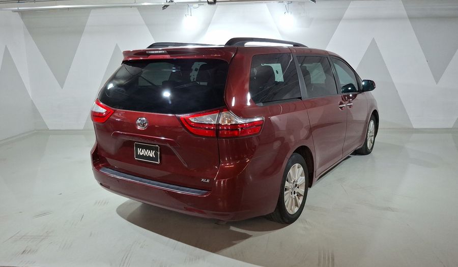 Toyota Sienna 3.5 XLE PIEL AT Minivan 2016