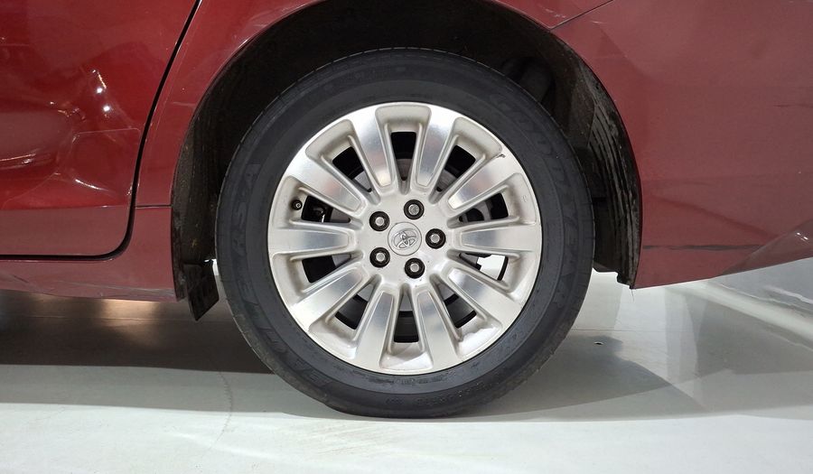 Toyota Sienna 3.5 XLE PIEL AT Minivan 2016