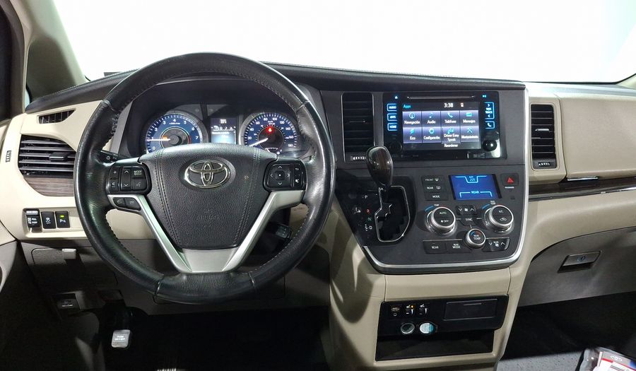 Toyota Sienna 3.5 XLE PIEL AT Minivan 2016