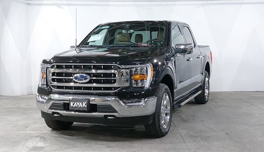 Ford • Lobo