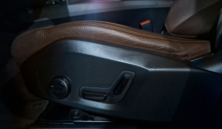 Volvo Xc60 2.0 T5 MOMENTUM AUTO AWD Suv 2021