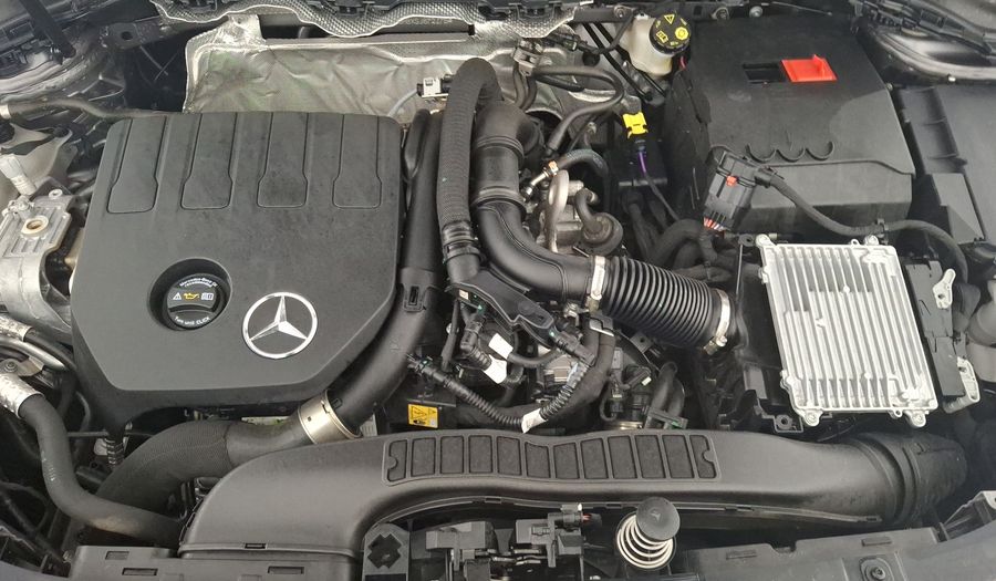Mercedes Benz Clase Gla 1.3 MHEV GLA 200 NIGHT EDITION DCT Suv 2025