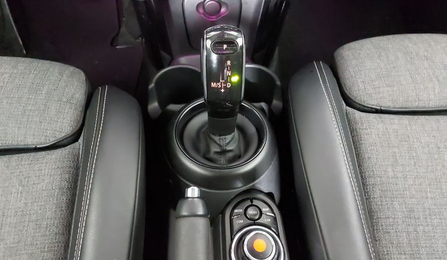 Mini Cooper 1.5 COOPER CHILI DCT Hatchback 2021