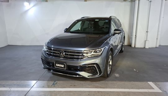 Volkswagen • Tiguan