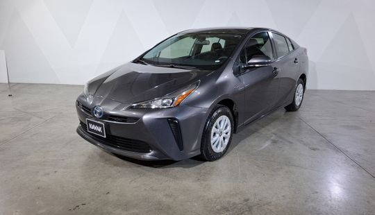 Toyota • Prius