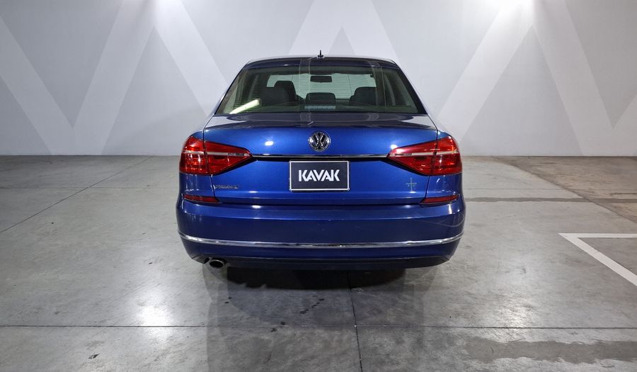 Volkswagen Passat 2.5 SPORTLINE Sedan 2016