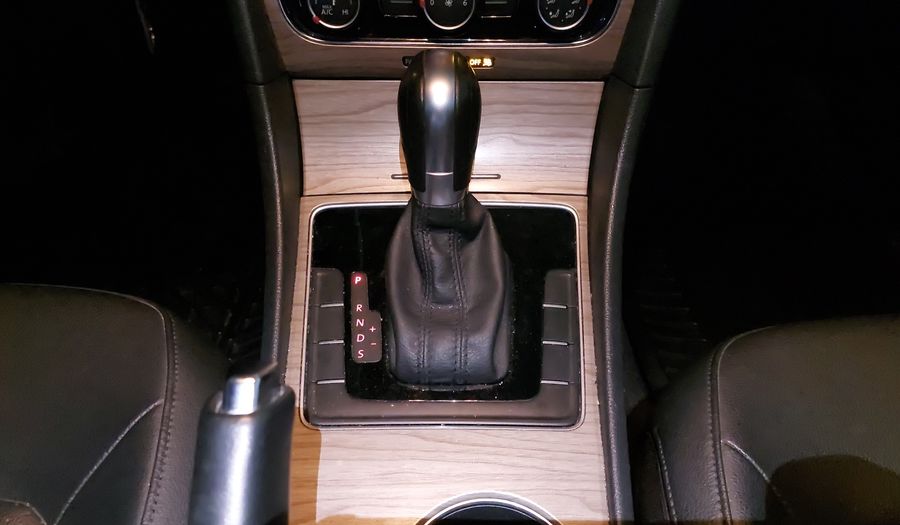 Volkswagen Passat 2.5 SPORTLINE Sedan 2016