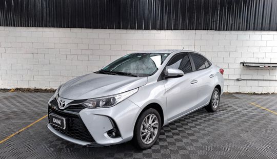 Toyota • Yaris