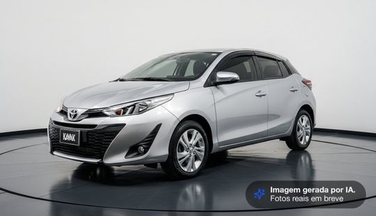 Toyota • Yaris