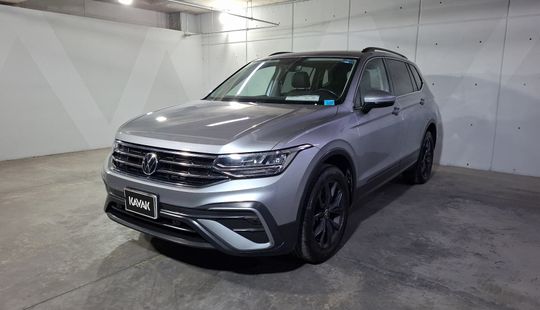 Volkswagen • Tiguan