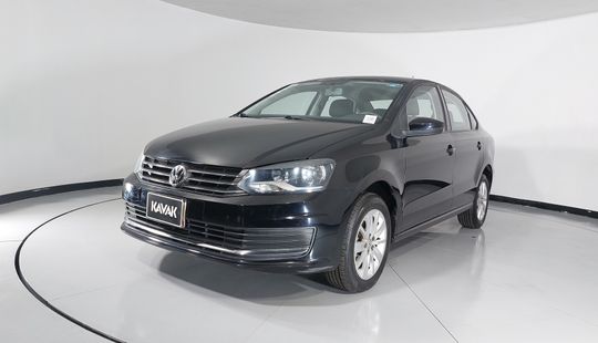 Volkswagen • Vento