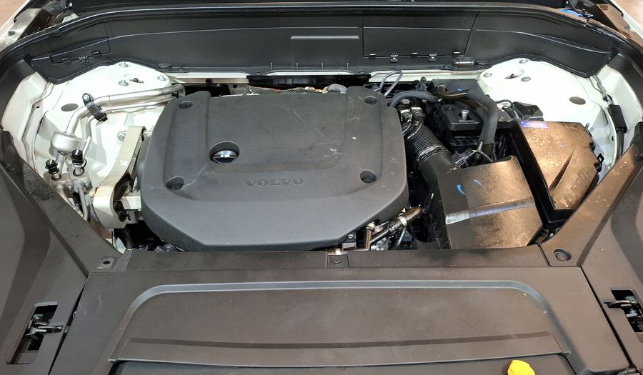 Volvo Xc90 2.0 B6 MHEV MOMENTUM AUTO AWD Suv 2022