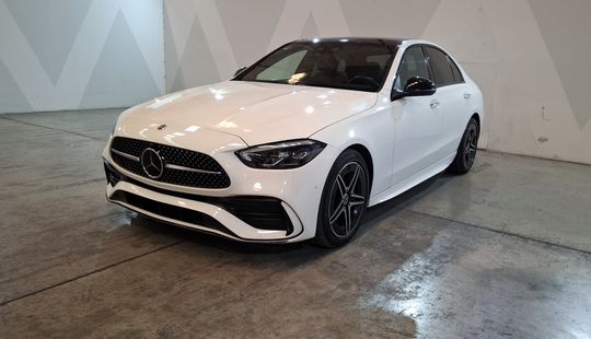 2023 • 16,410 km • Automático