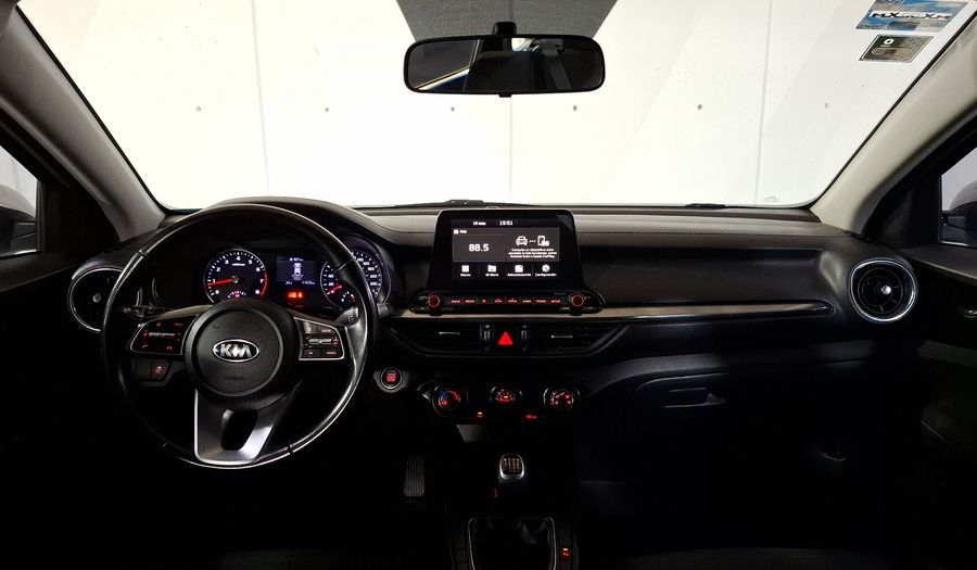 Kia Forte 2.0 EX Hatchback 2019