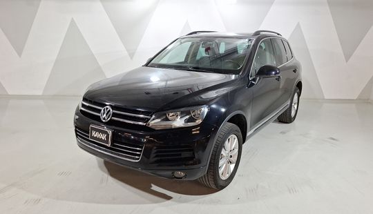 Volkswagen • Touareg