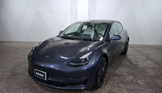 Tesla • Model 3