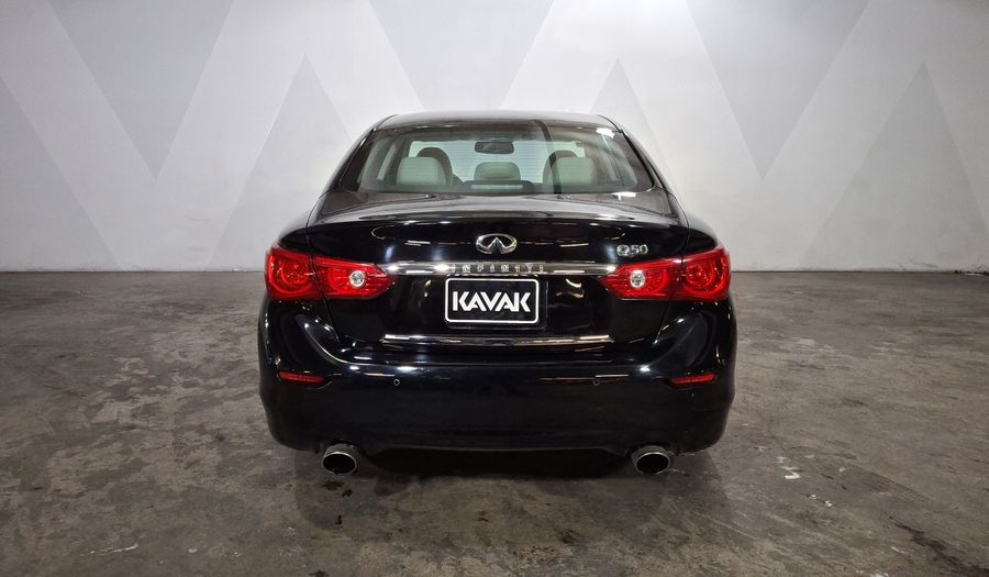Infiniti Q50 3.7 SEDUCTION AT Sedan 2017