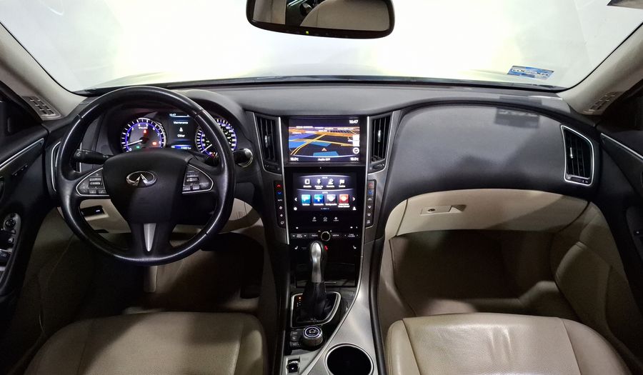 Infiniti Q50 3.7 SEDUCTION AT Sedan 2017