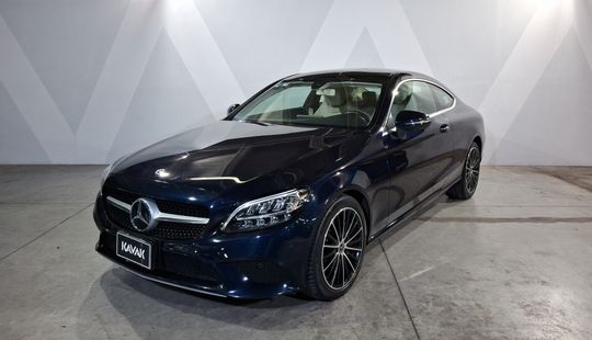 Mercedes Benz • Clase C