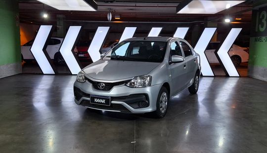 Toyota • Etios
