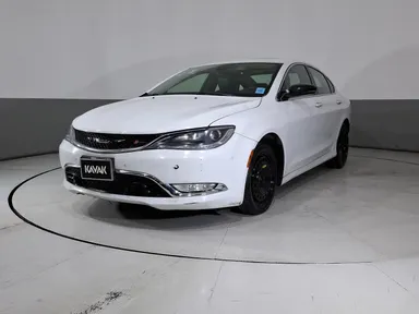 Chrysler 200