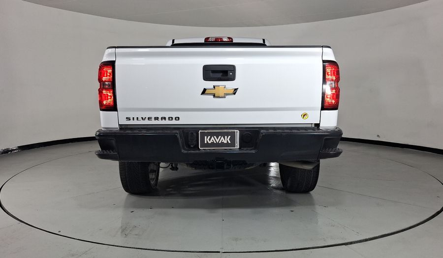 Chevrolet Silverado 2500 5.3 CAB REG A V8 LS AUTO Pickup 2018