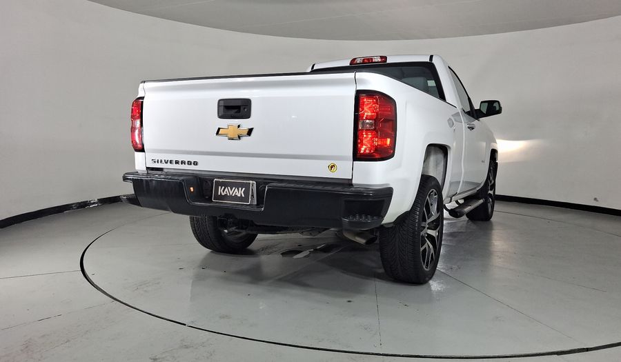 Chevrolet Silverado 2500 5.3 CAB REG A V8 LS AUTO Pickup 2018