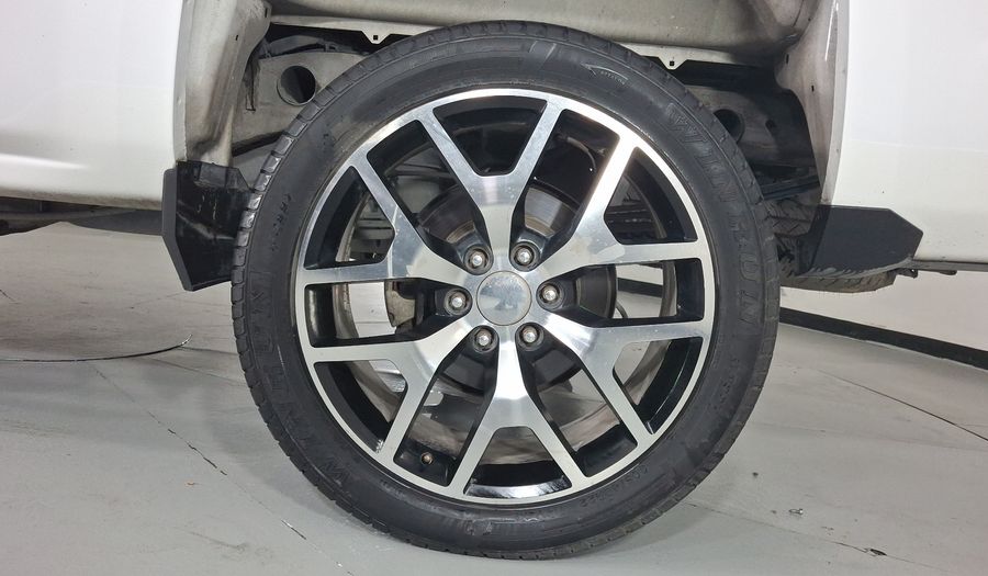 Chevrolet Silverado 2500 5.3 CAB REG A V8 LS AUTO Pickup 2018