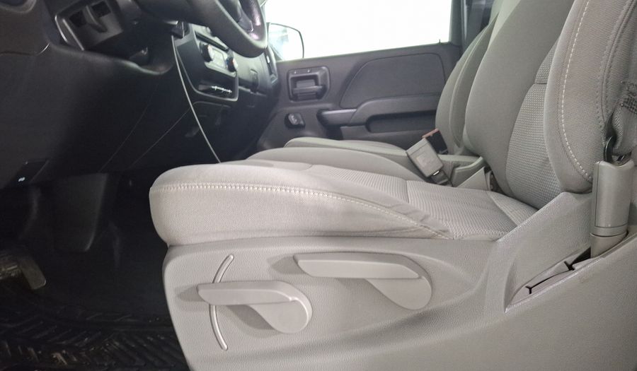 Chevrolet Silverado 2500 5.3 CAB REG A V8 LS AUTO Pickup 2018