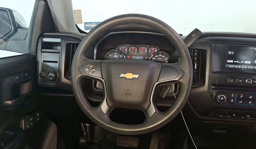 Chevrolet Silverado 2500 5.3 CAB REG A V8 LS AUTO Pickup 2018