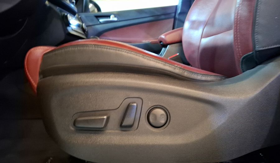 Hyundai Tucson 2.4 LIMITED TECH AUTO Suv 2019