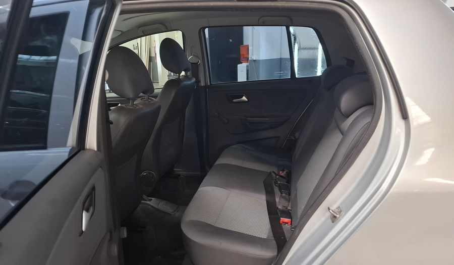 Volkswagen Fox 1.6 COMFORTLINE Hatchback 2011