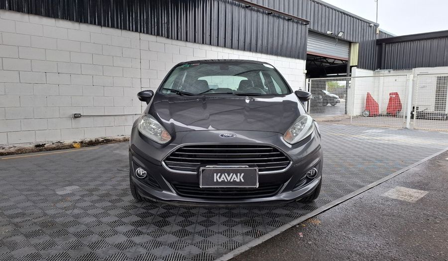 Ford Fiesta Kinetic Design 1.6 TITANIUM POWERSHIFT Hatchback 2014