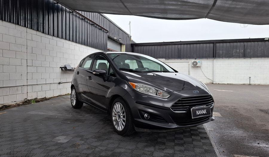 Ford Fiesta Kinetic Design 1.6 TITANIUM POWERSHIFT Hatchback 2014