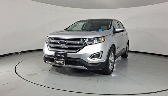 Ford • Edge