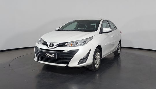 Toyota • Yaris
