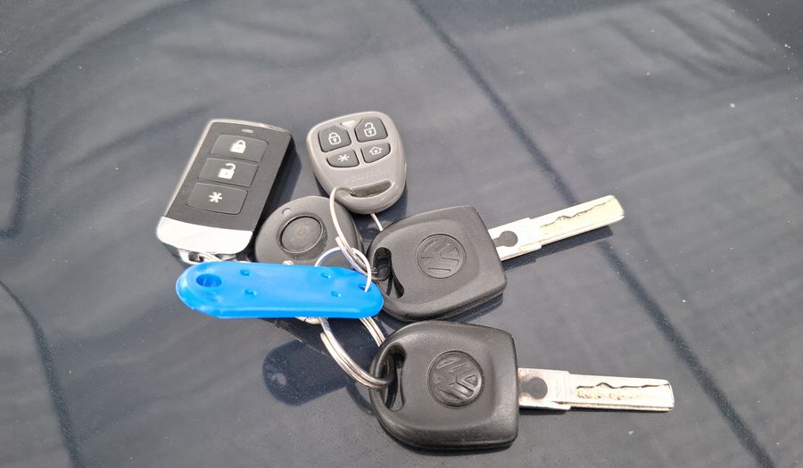 Volkswagen Gol 1.4 POWER (+DA+AA) Hatchback 2012