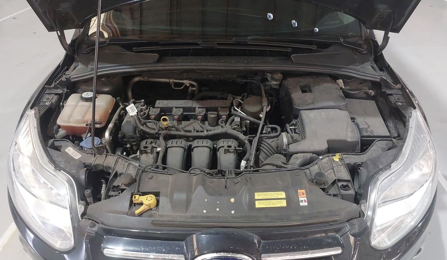 Ford Focus TITANIUM Hatchback 2015