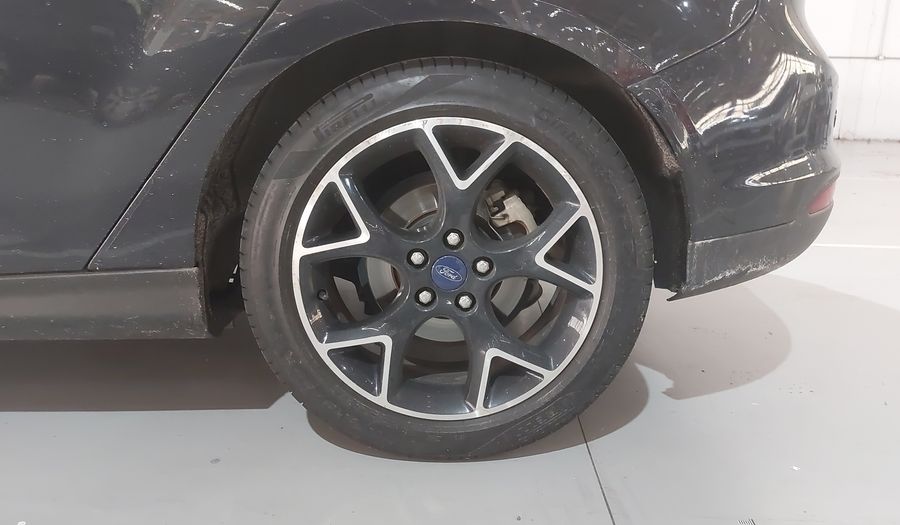 Ford Focus TITANIUM Hatchback 2015