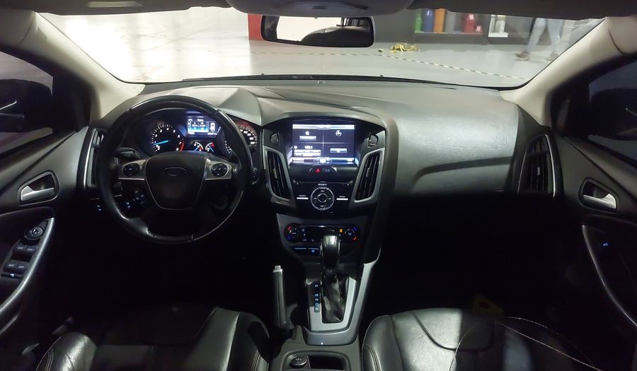 Ford Focus TITANIUM Hatchback 2015
