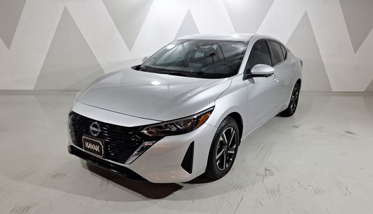 Nissan • Sentra