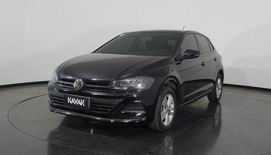 Volkswagen • Polo