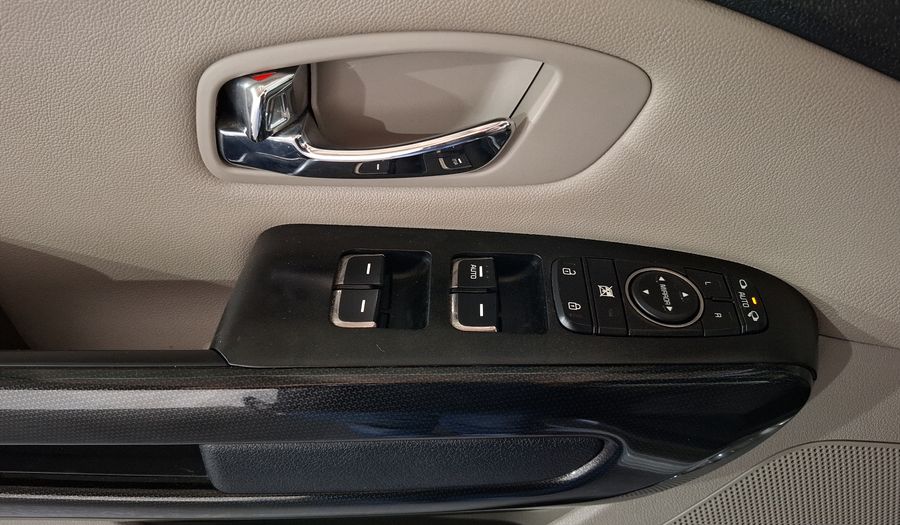 Kia Sedona 3.3 EX AUTO Minivan 2020
